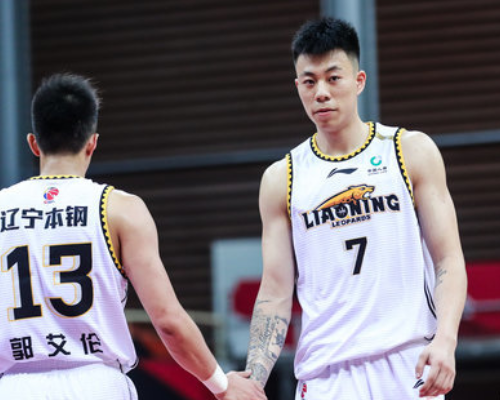 难阻失利！张镇麟全场空砍27分12篮板1助攻1抢断