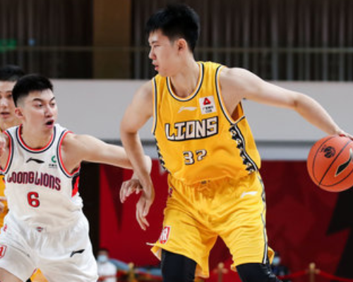 状态火热！赵嘉仁全场砍下22分3篮板2助攻