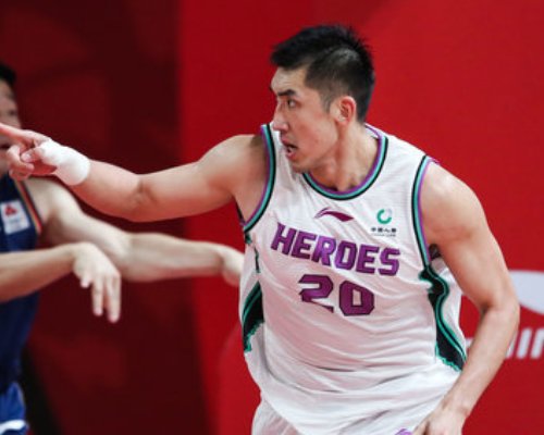 发挥出色!陶汉林全场砍下25分14篮板3封盖