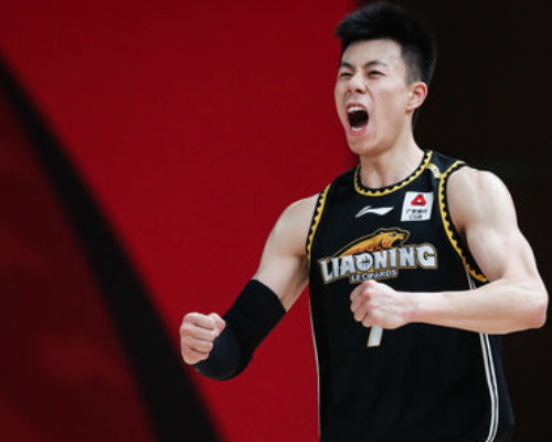 状态火热！张镇麟全场砍下21分6篮板4助攻
