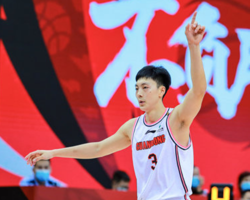 得分、三分球均破纪录！胡明轩32分，命中9记三分球