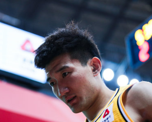 全场只休息50秒！孙铭徽砍下31分10助攻3抢断2封盖