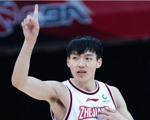 表现亮眼！吴前全场砍下37分8助攻2抢断