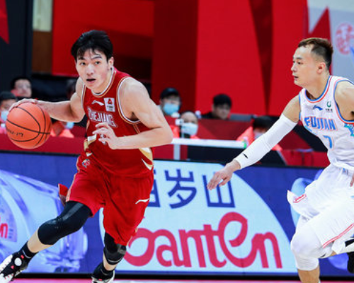 中规中矩！吴前砍下22分4篮板7助攻3抢断7失误