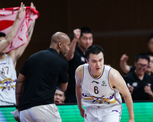 得分创生涯新高！张帆砍下29分7篮板2助攻2抢断