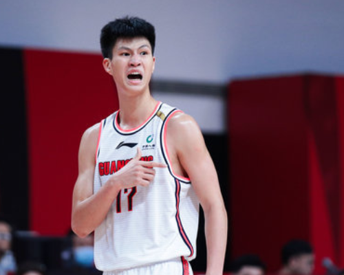 状态火热！赵锦洋砍下19分2篮板2助攻2抢断