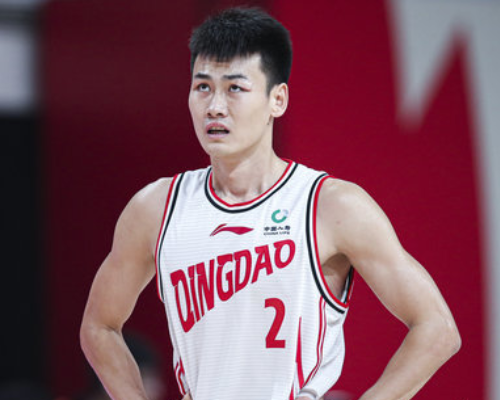 状态火热！王睿泽全场砍下17分5篮板3助攻2抢断