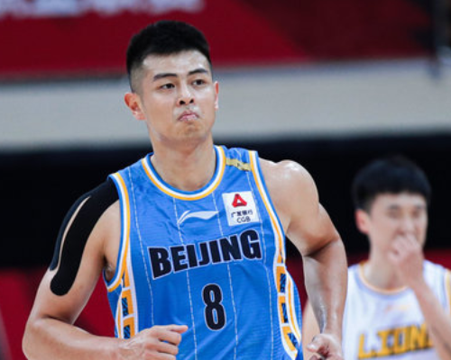 难阻失利!方硕全场空砍24分4篮板4助攻3抢断