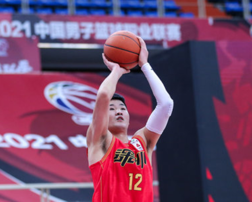 发挥出色！顾全半场砍下17分1篮板3抢断
