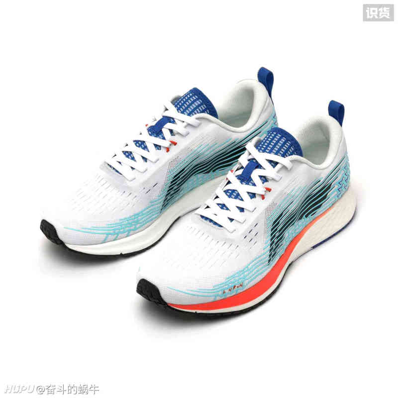 请问大佬们,李宁超轻16和赤兔4,怎么选?