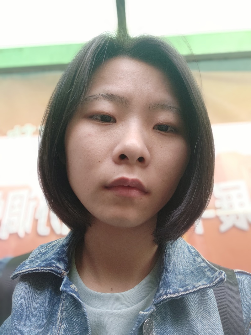 打开原相机,丑的一逼