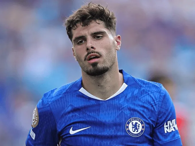 记者：彭啸韧带损伤�，U22国足和中超末轮可能都踢不了了