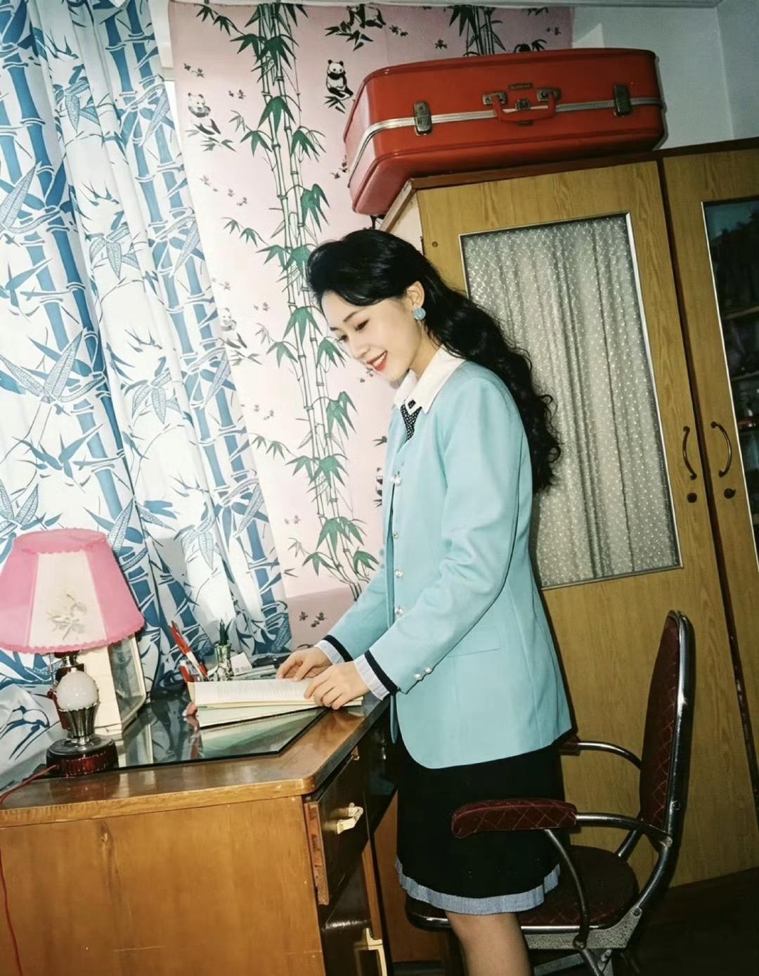 1995年,国企厂花,现在看也是大美女。-步行街主干道-虎扑社区