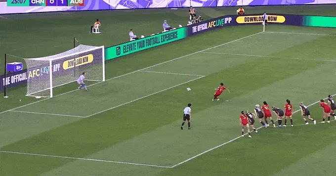 春日里的馬駒“成年禮”：一剪一印間傳承草原馬文化