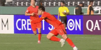 [流言板]媒體人：焦泊喬因個人原因缺席今晚比賽，眼下需要好好休整