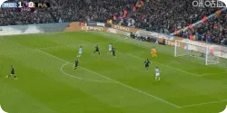 奥赖利小角度挑射破门，曼城2-0富勒姆