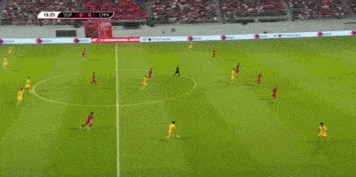 塞尔吉尼奥门前头槌破门_国足1-0新加坡