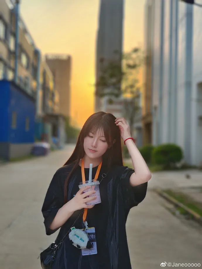 阿斯：維尼修斯在阿勞霍抑郁時(shí)給他打了電話，表達(dá)支持與鼓勵(lì)