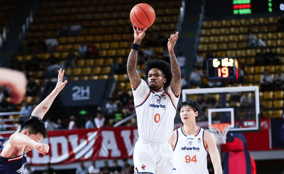 缺少两大外也能取胜，你认为上海是否是本赛季最具统治力的球队？