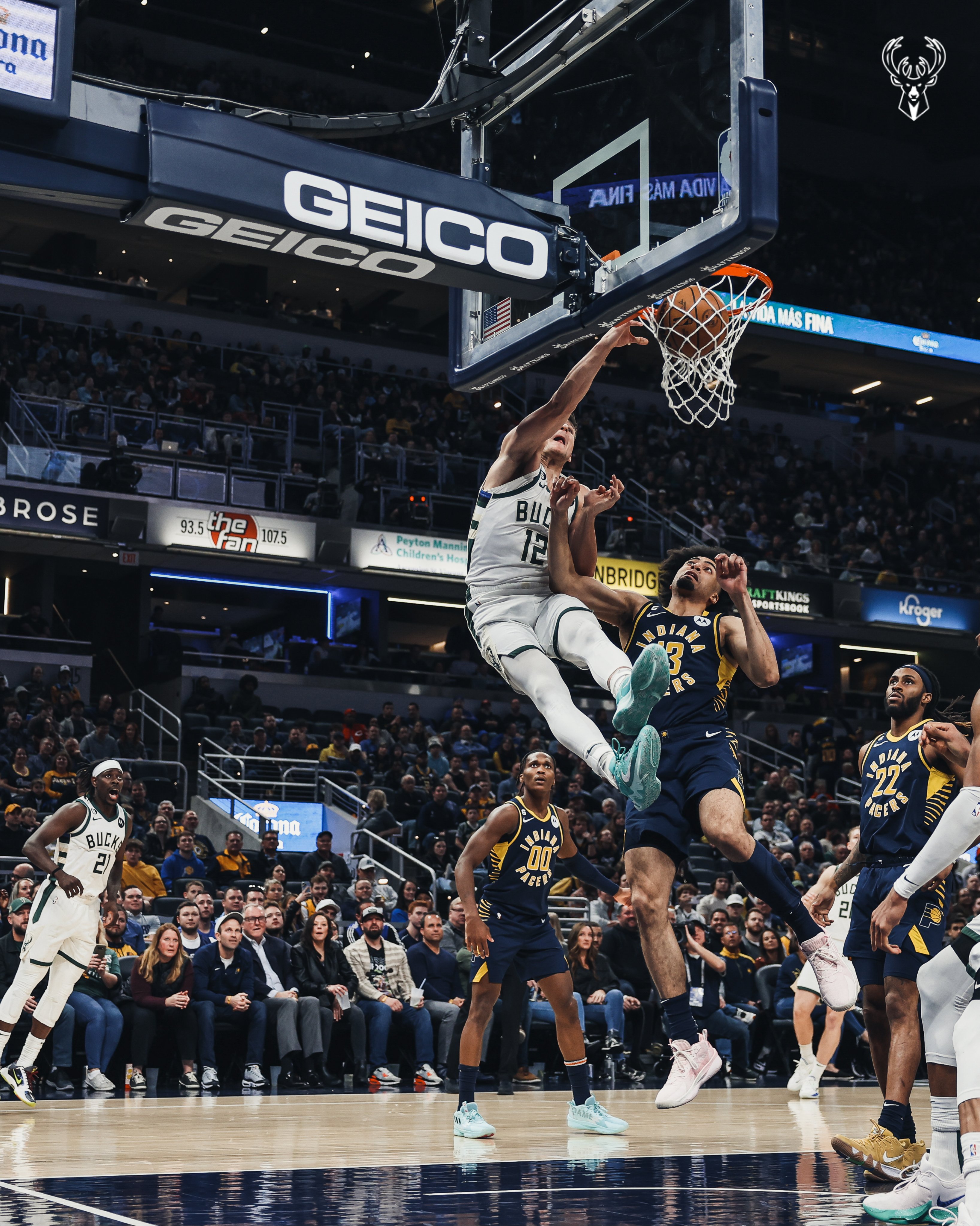 流言板太猛了字母哥职业生涯36次三双超雄鹿接下来6名球员总和