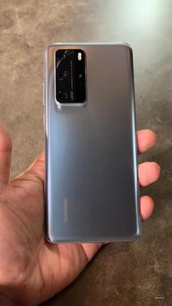 华为p40pro哑灰色上手视频这也太有质感了吧视频来源微博欧阳潼舢