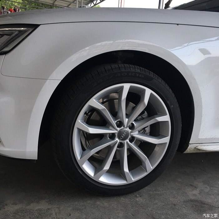 收奥迪a4l花瓣轮毂,有拆车件的朋友来
