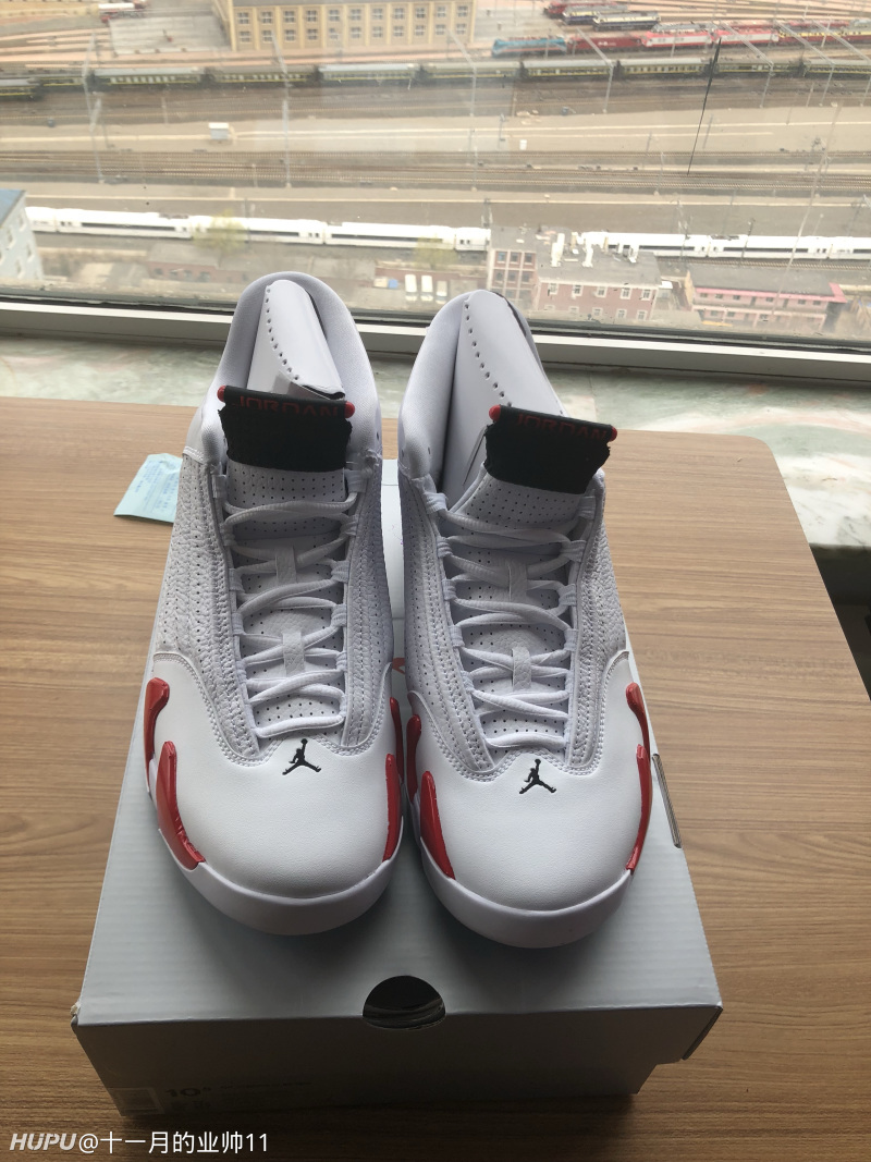 aj14白红,美的不可方物