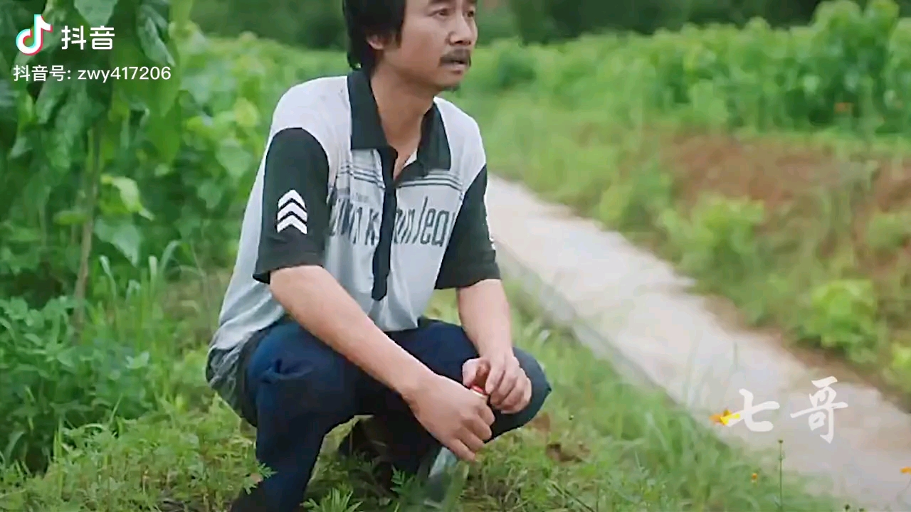 一个二婚的都要十二万彩礼真是要了我这低保户老命咯