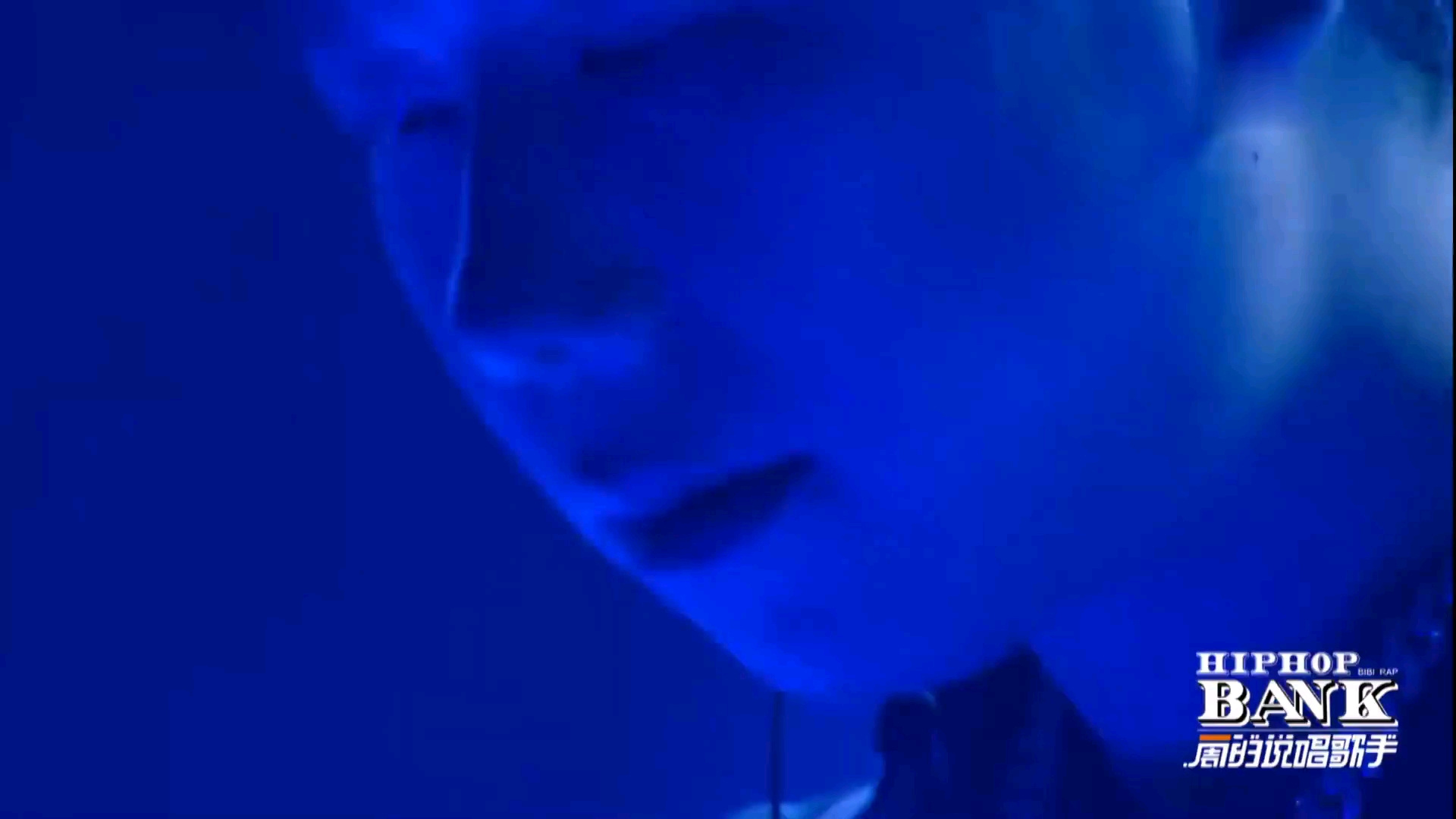 video-poster