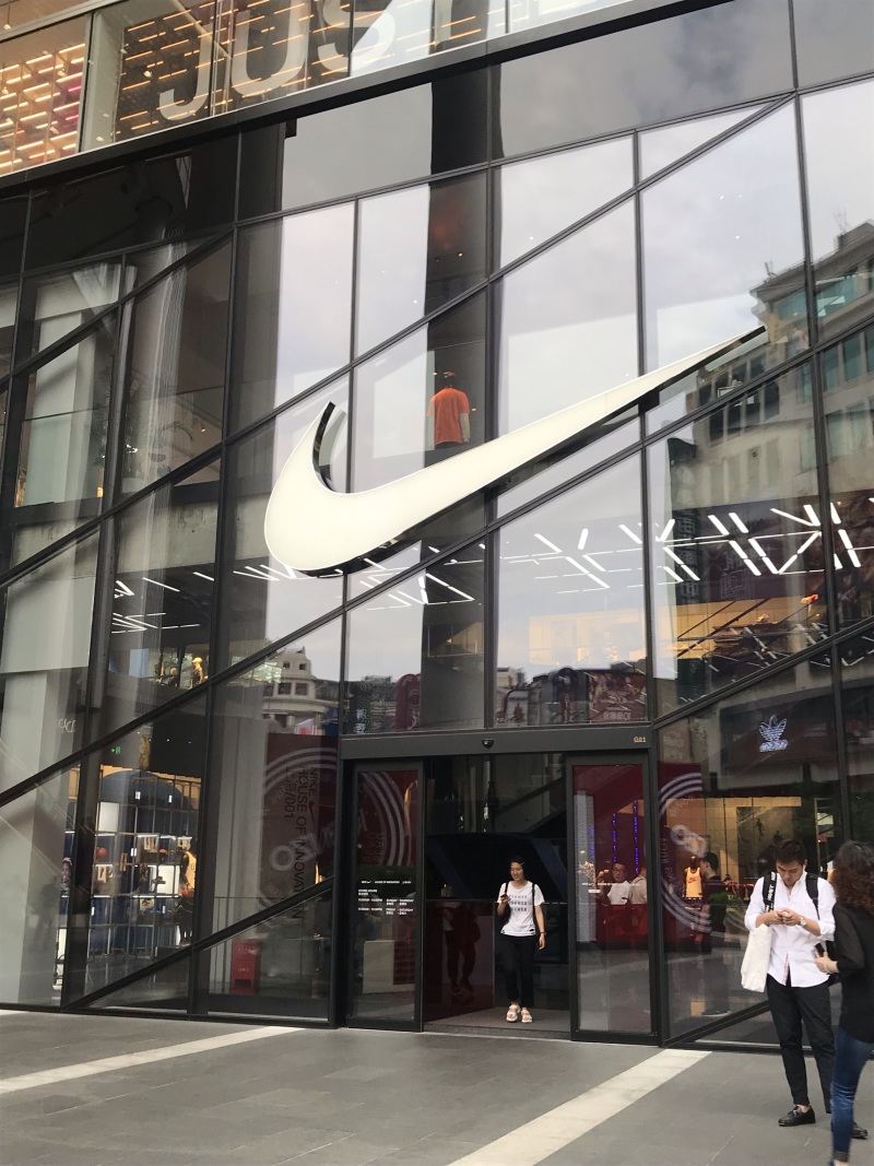 nike001第一次实体店中签提货!