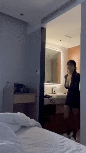 各位jr们,请问有知道到这个gif和图片的出处吗?