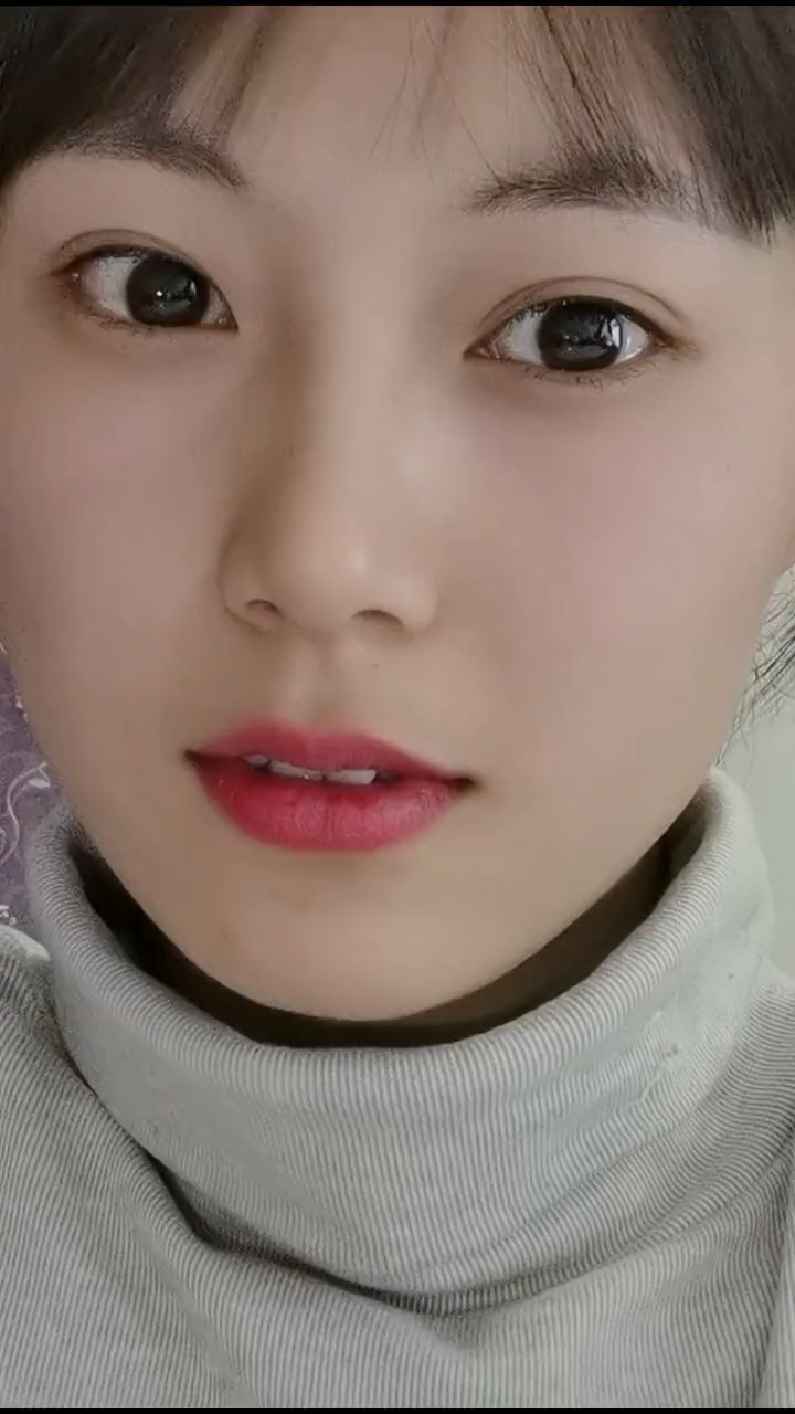 硬拼颜值的话我是思思可以排抖音前十吗