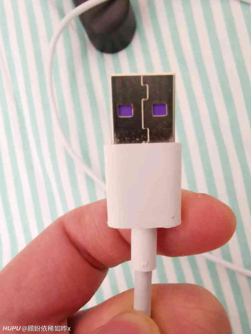 求助 华为充电数据线有个字母lx m啥的是什么意思啊