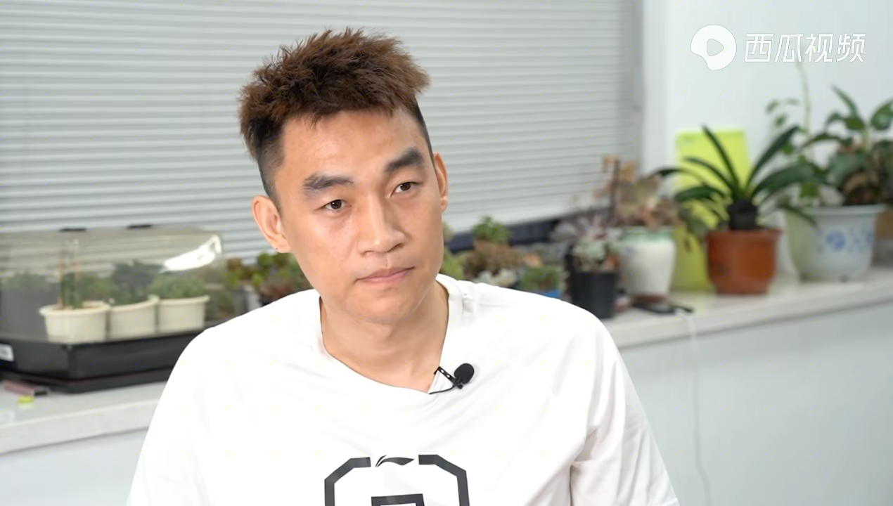 据传加盟富邦张彪接受采访表示王晗带队严格东北虎像个大家庭