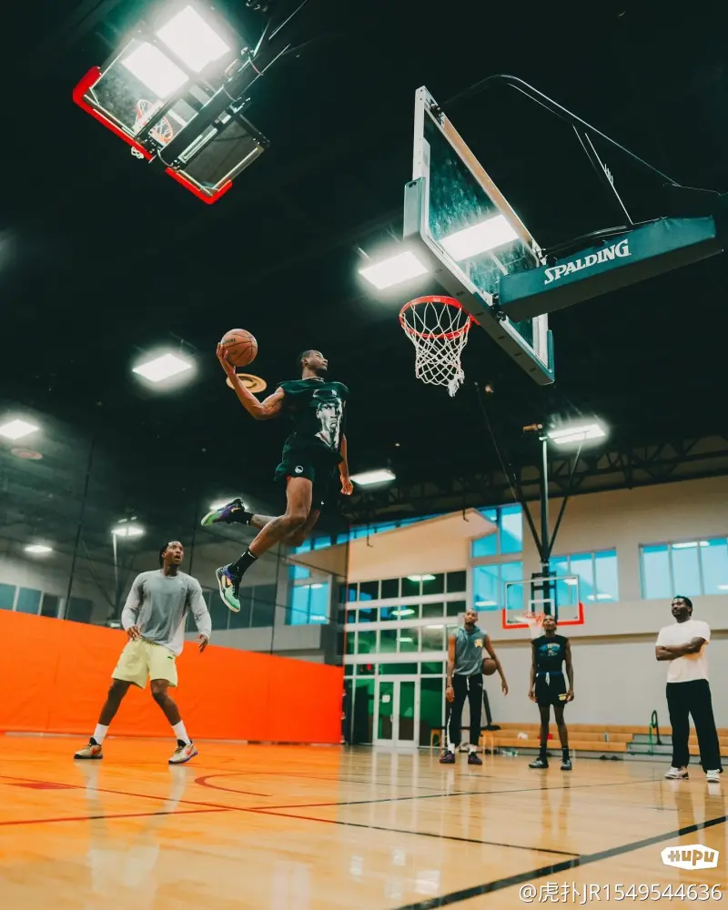 grant hughes的文章:毫无疑问,新赛季勇士队的x先生,会是乔纳森库明加