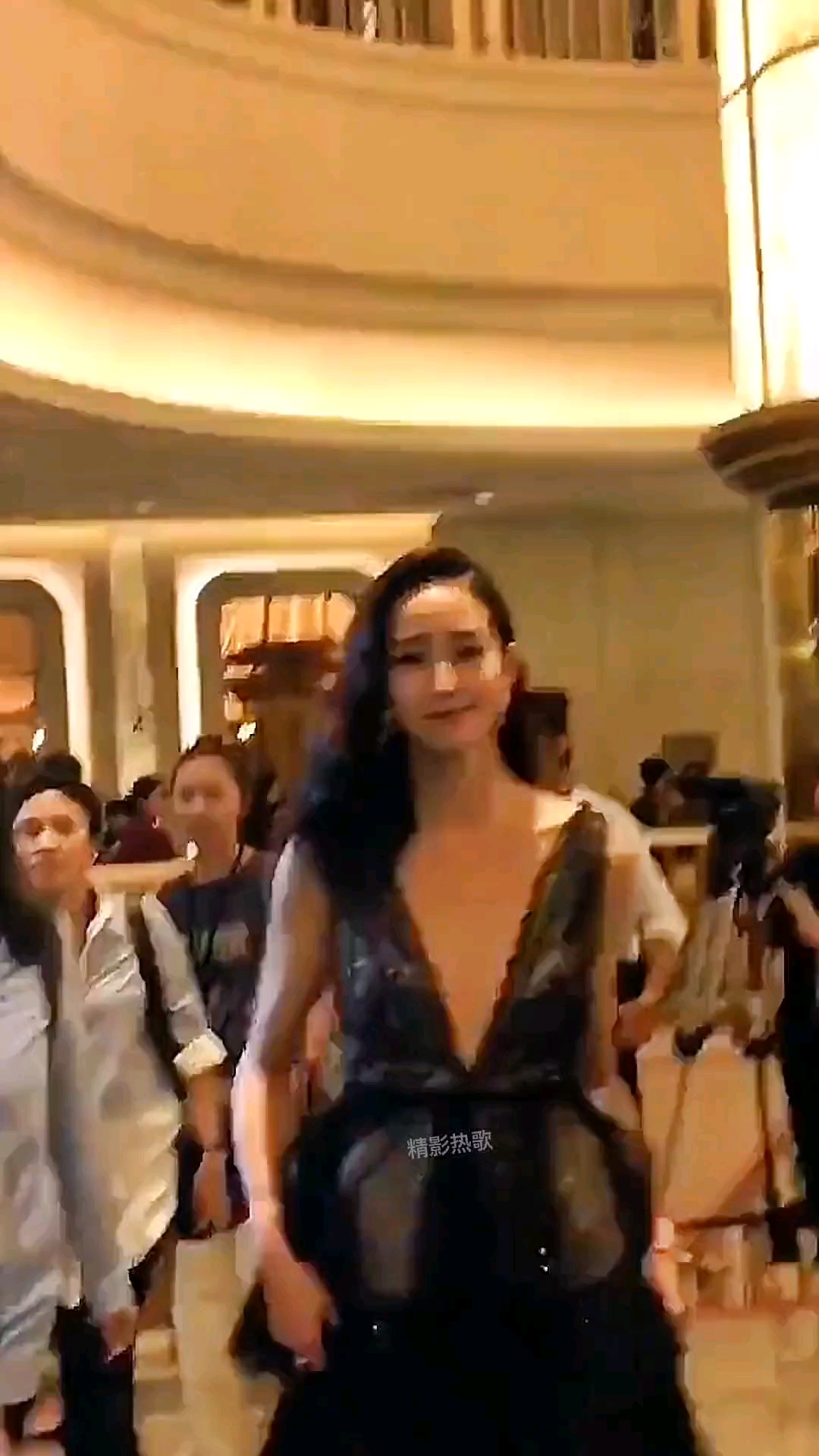 video-poster