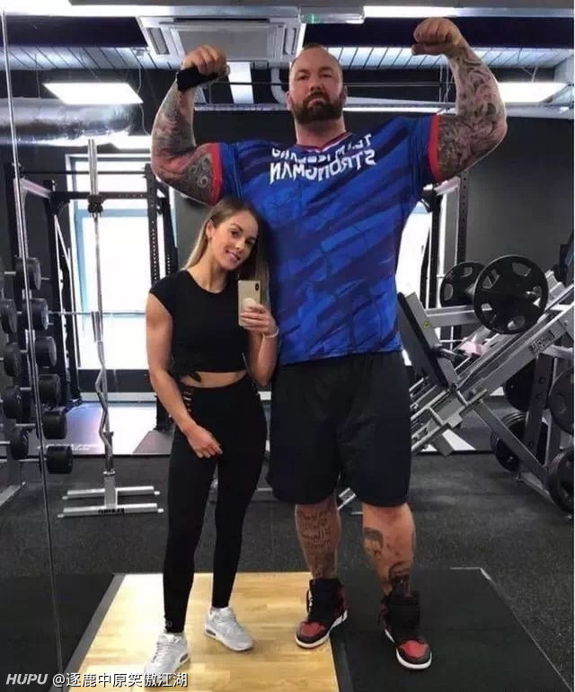 奥尼尔2.16-147kg 权游中魔山2.06-200kg什么水平