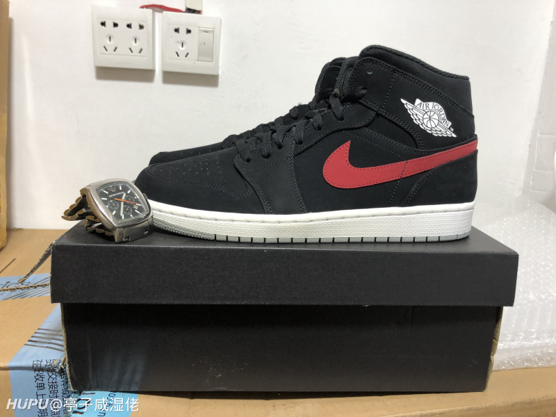 14号截标〕全新aj1mid码数44一日拍