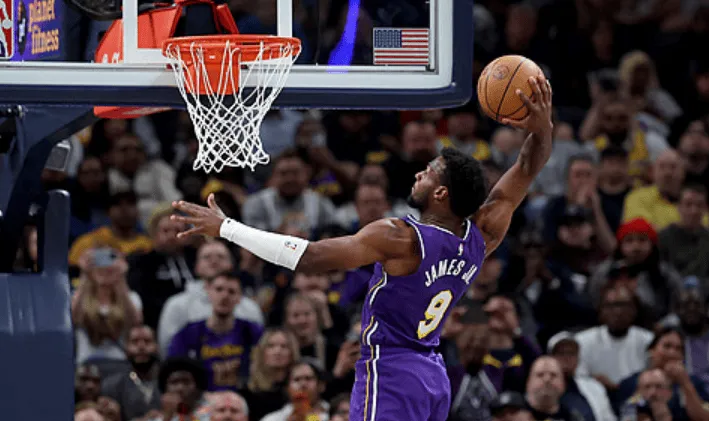 記者：16歲邊鋒托尼