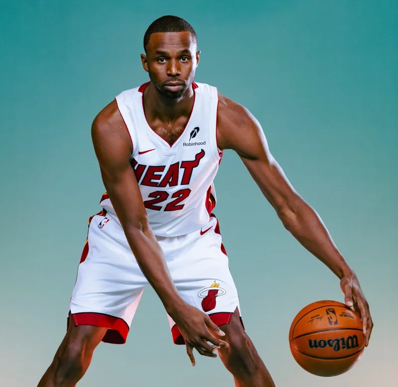 世界杯-足球赛事比分体育网流言板]31岁生日快乐！NBA官方晒照为安德鲁-威金斯庆生