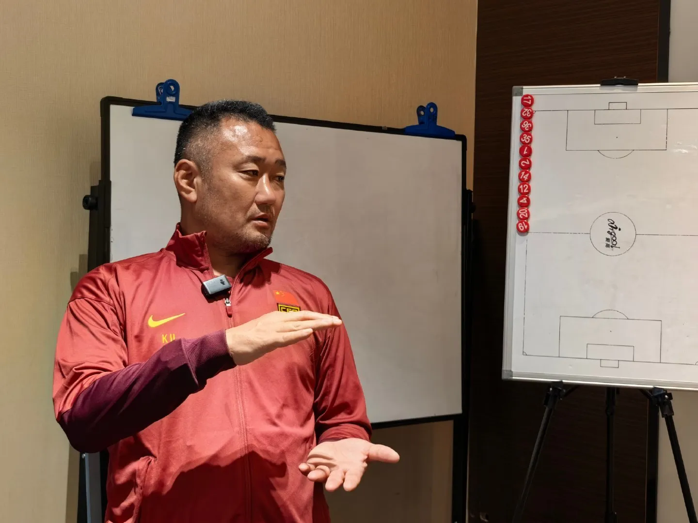 [流言板]上村健一：U17国少踢沙特将坚持前场逼抢，需做好定位球防守