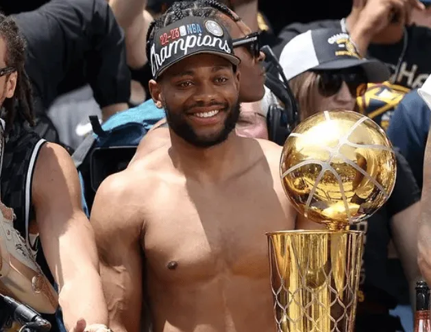 卡拉格：我想薩拉赫現在不會去沙特，去那里生涯就基本宣告結束了