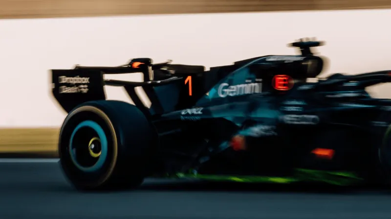 雨燕直播- NBA直播- 足球世界杯 LIVE流言板]诺里斯：看到1号赛车号感觉“超现实”压力与荣誉感共存