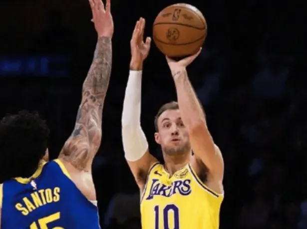 進球后比簽名手勢！記者：梅西是在問對手助教，要不要他的簽名