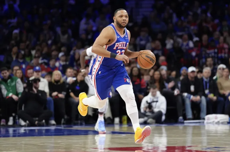 [流言板]杰克遜二世三分堅決出手再中，三節(jié)戰(zhàn)罷灰熊領先勇士13分