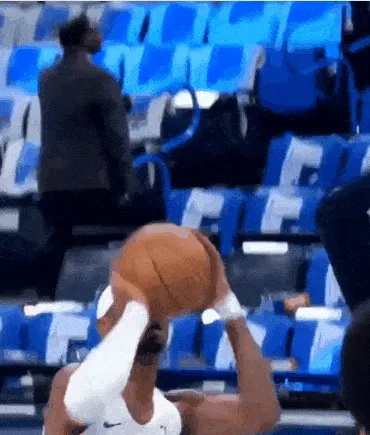 流言板]NBA官推晒亚历山大热身视频预热天王山之战