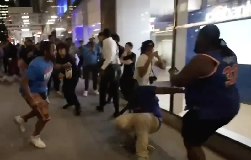 纽约市长：我们要在球场上赢系列赛，而不是靠攻击马刺球迷