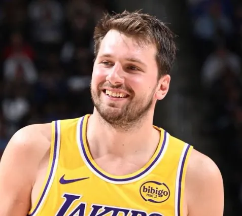 送出助攻！亞沙里當(dāng)選對陣科莫一役米蘭隊內(nèi)最佳球員