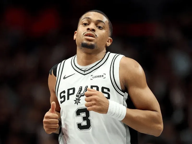 記者：利雅得勝利等多家沙特球隊(duì)在關(guān)注卡塞米羅，但外援名額已滿