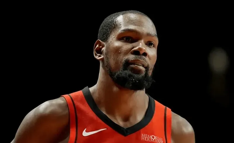 [流言板]杜兰特谈被逆转：领先14分就该乘胜追击，而不是放慢节奏-NBA新闻